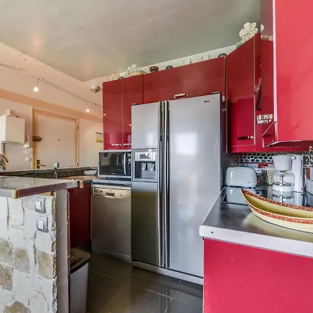 Apartment Les Vues De L'argentiere By Interhome *
